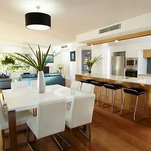 4* Aparthotel Maggies Beachfront
